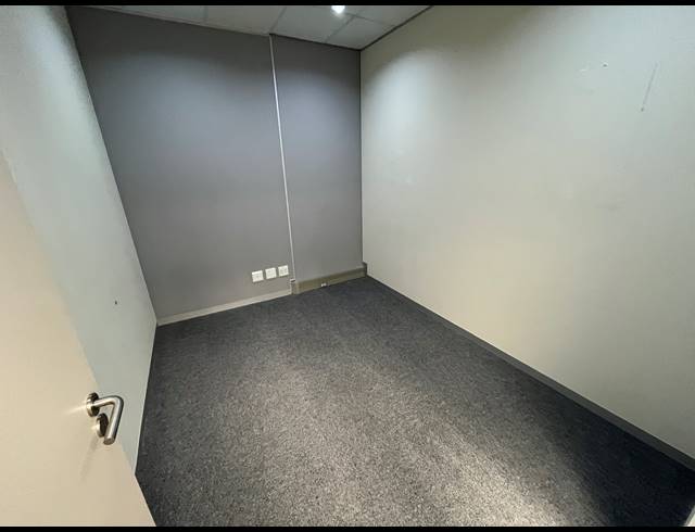 209M² BUSINESS TO LET IN MILNERTON CENTRAL